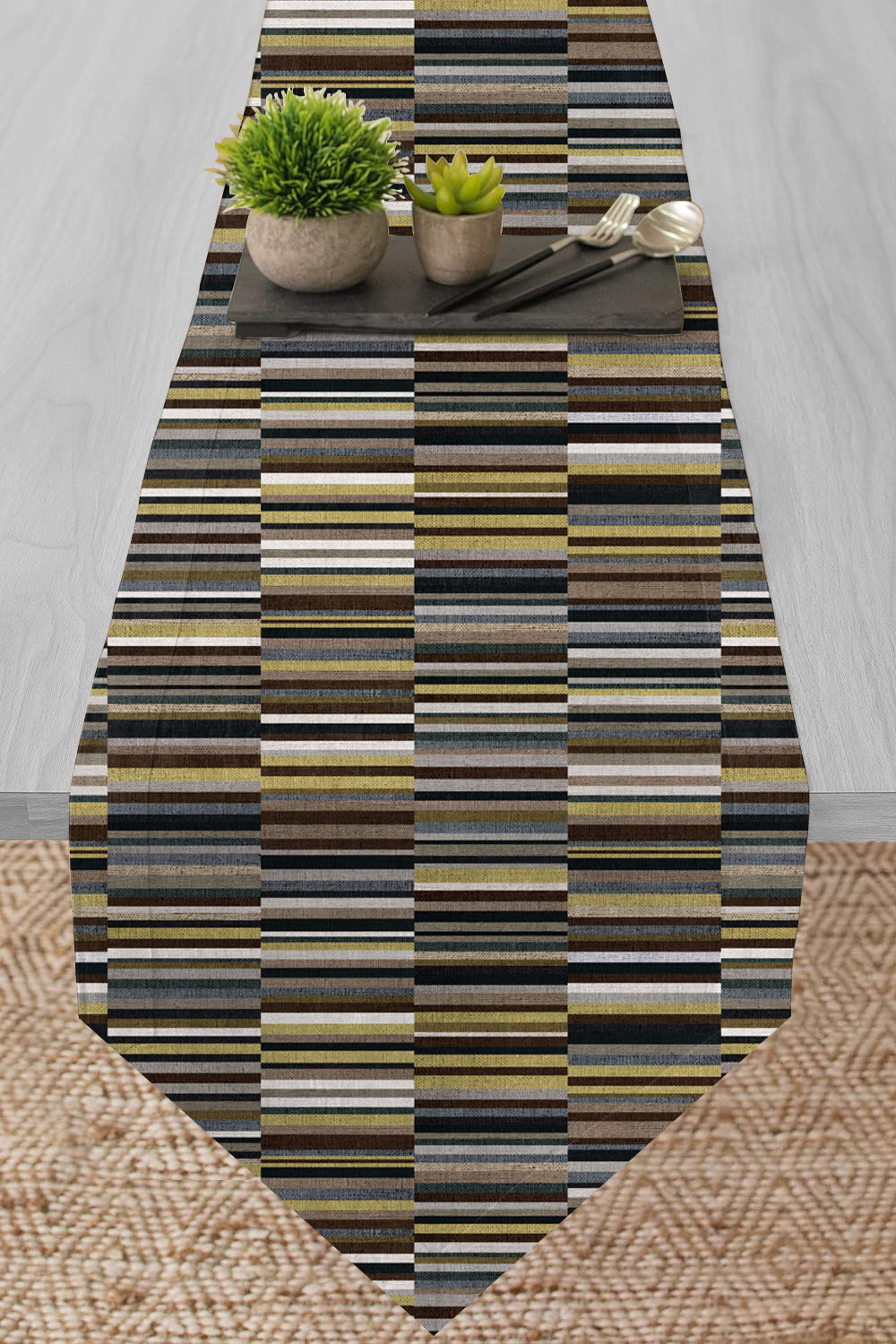ILLUSION TABLE RUNNER DASH BROWN/YELLOW MATTY DIGITAL PRINTED
